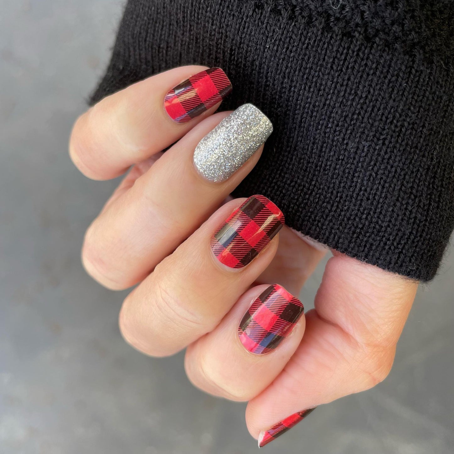 Buffalo Plaid // Nail Polish Strips